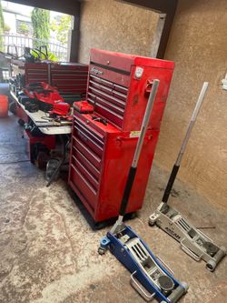 SNAP ON TOOL BOX AND TOOLS