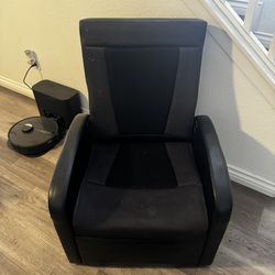 Gaming Chair - Foldable with Storage and Built In Speakers 