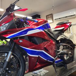 Honda Suzuki kawasaki yamaha