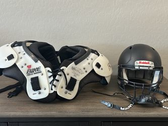 Riddell Helmet And Shoulder Pads