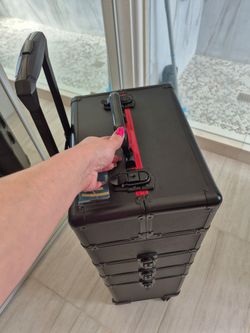 Like New Multi Purpose Organizer With Wheels
