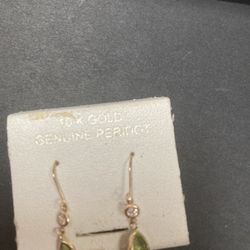 Peridot Stones In 10kt Gold 