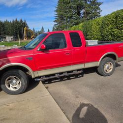 2000 F150  Titan V8 231k miles auto,tow page Toolbox 4x4  with tow package clean title