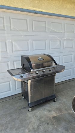 Stainless Steel 4-Burner Gas Grill