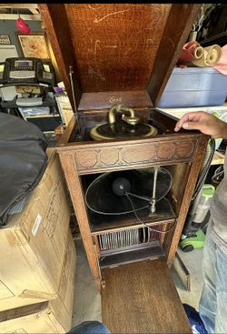 Vintage Edison Phonograph
