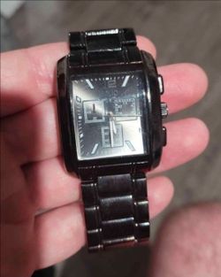 Folio Men’s Wristwatch (Model FMDMSG015)
 *needs battery*