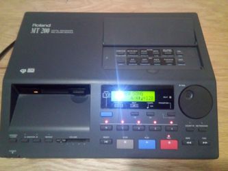 ROLAND MT200 Digital Sequencer Sound Module