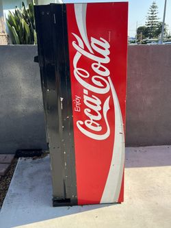 Coca-Cola Vending Machine