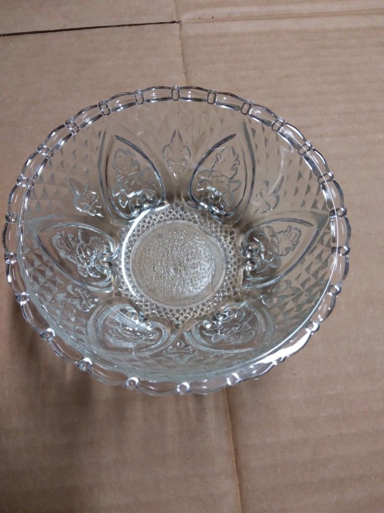 Vintage Crystal Bowles