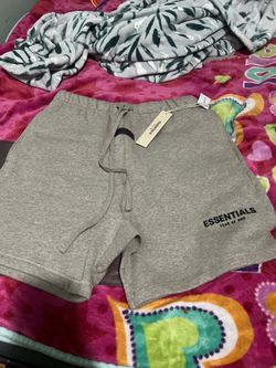1 of 1 essential shorts