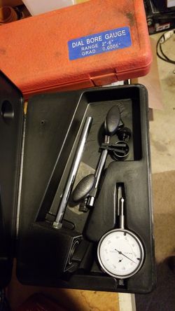 Micrometer with magnetic base