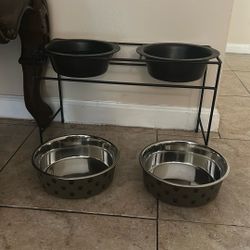 Dog Stand + 2 Pair of bowls 