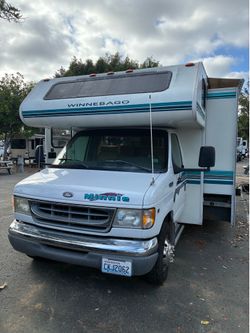 1999 Winnebago Minnie Winnie slide out