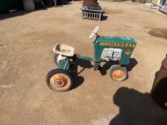 Tractor pedal car