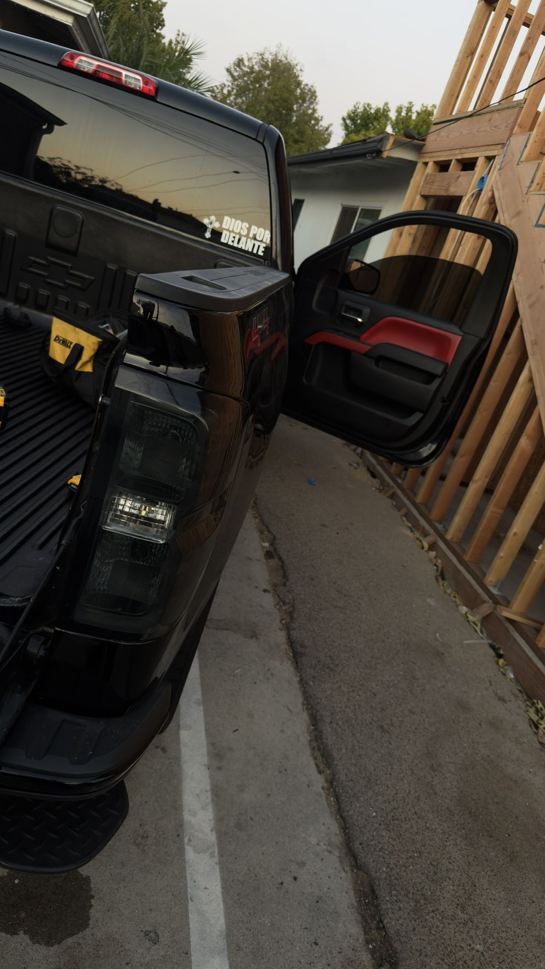 2014-2018 silverado passenger side door panel