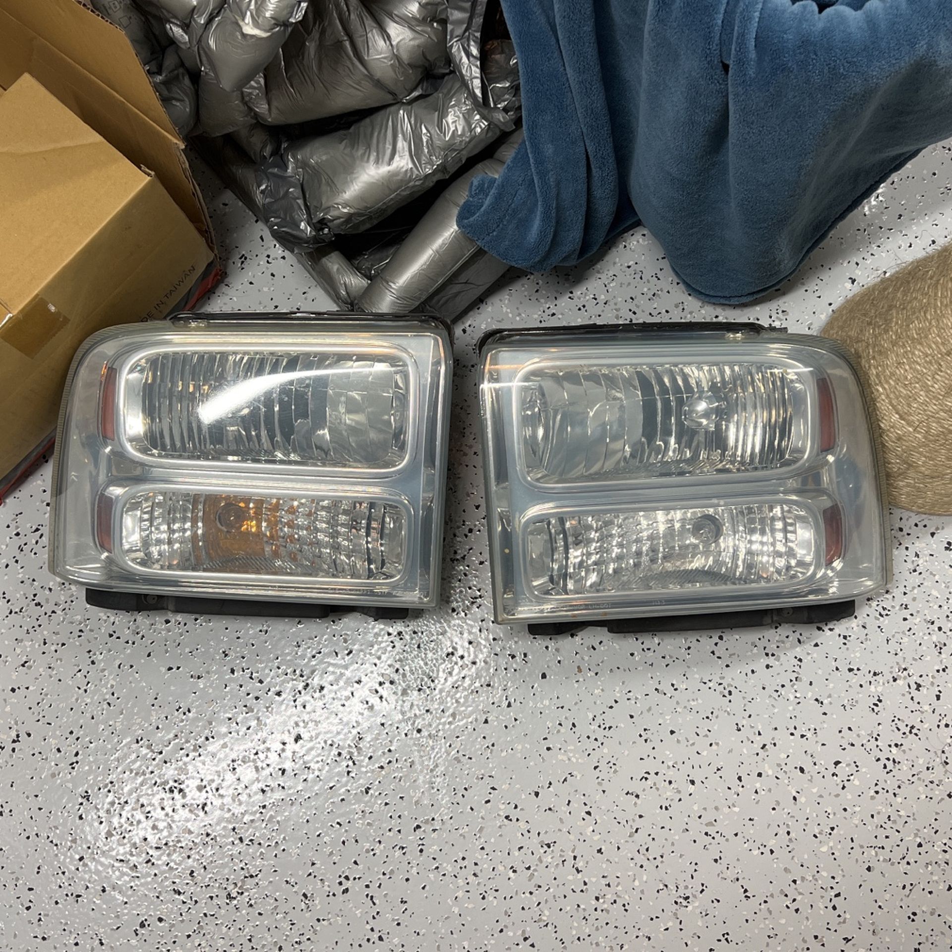 1(contact info removed) F250/350 OEM Headlights