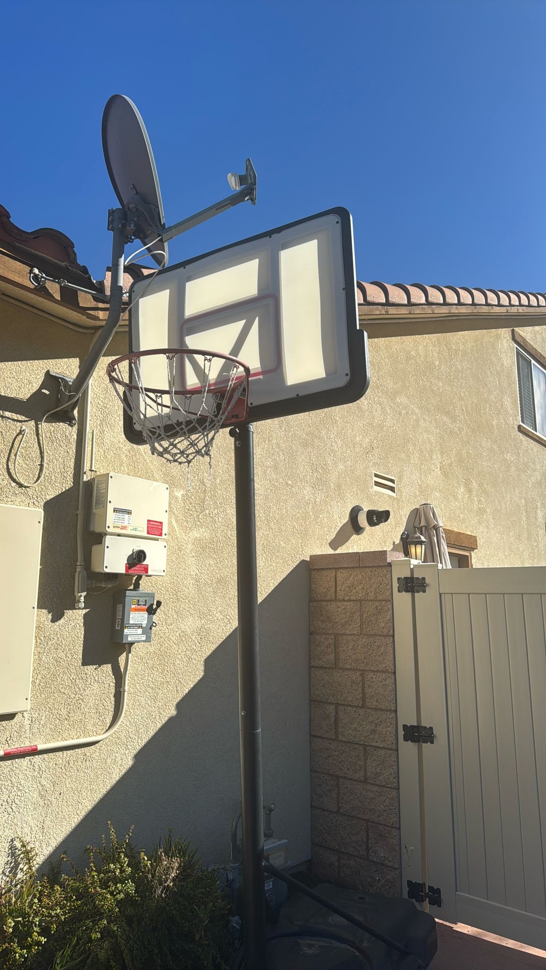 basketball hoop with wheels