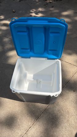 60Qt. Rolling Igloo. S.W.Arl