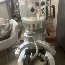 80QT Mixer 