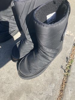 Snow Boots