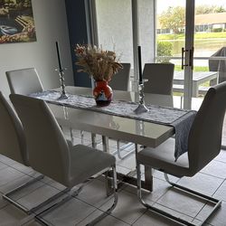 Dining  room set