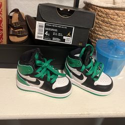 Jordan 1 Retro 4c