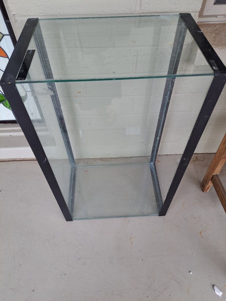 Reptile Tank / Enclosure