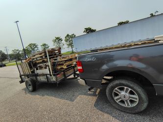 Free pallets(WANT GONE THIS EVENING