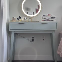 Green desk/vanity