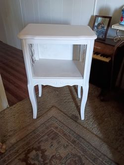 Shabby chic French style lamp table