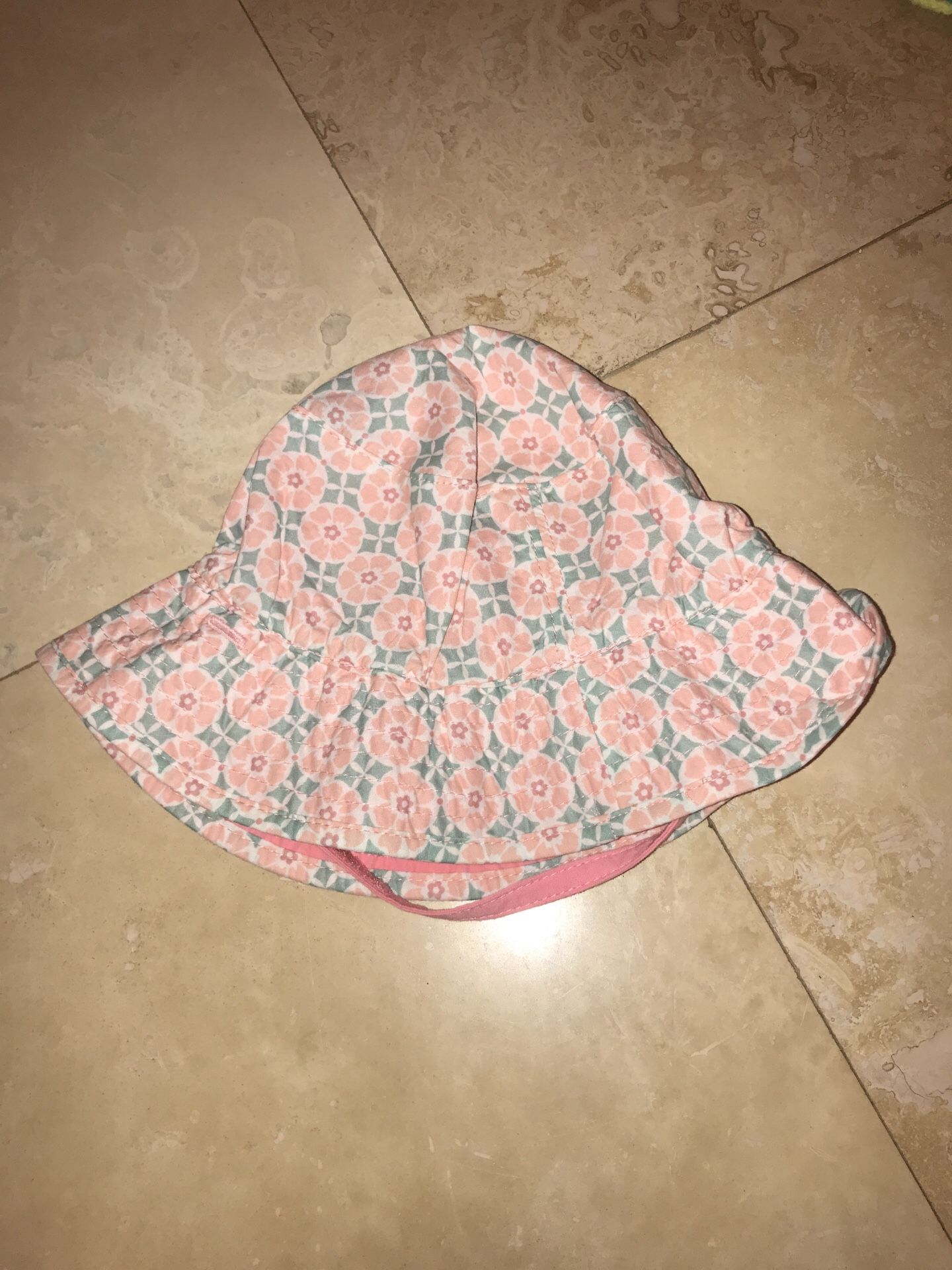 Baby Gap sun hat 18-24 months