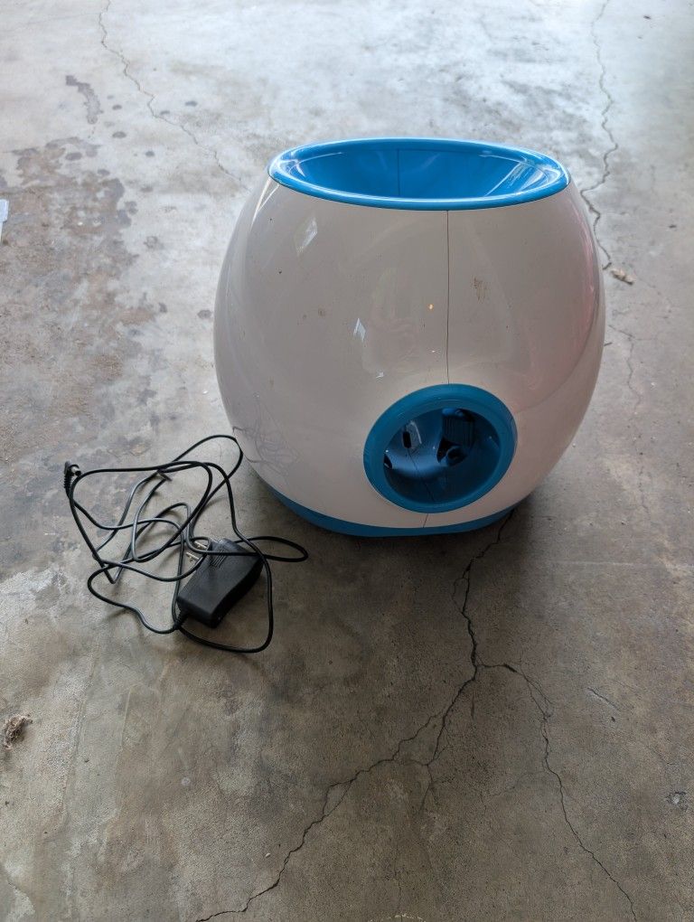iFetch Too Automatic Ball Thrower