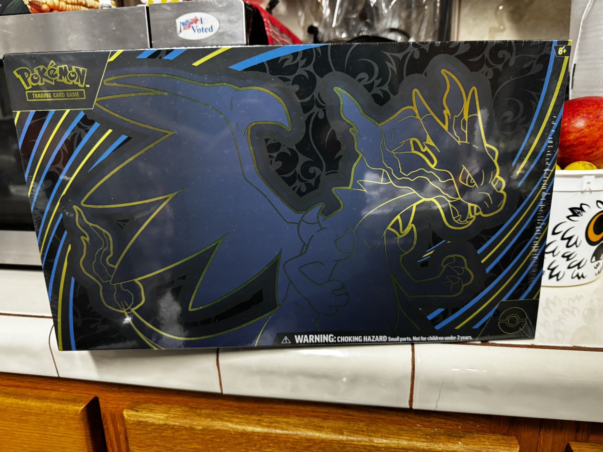 Mega Charizard X ex Ultra-Premium Collection