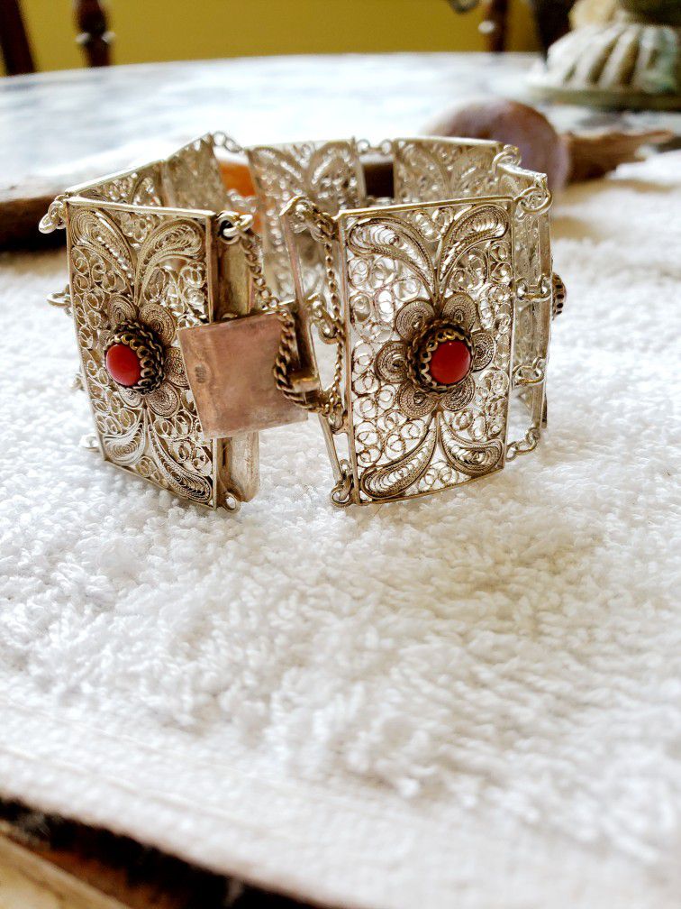 EXQUISITE FAMILY HEIRLOOM HANDMADE STERLING SILVER BRACELET WITH CORAL- FROM SOUTH AFRICA 