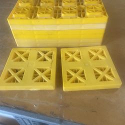 RV Trailer Leveling Blocks 