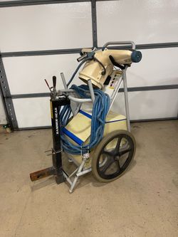30” Hammerhead Pool Vacuum with extra features