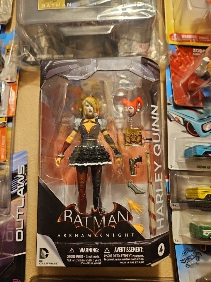 DC Collectibles Batman Arkham Knight Harley Quinn Action Figure Sealed