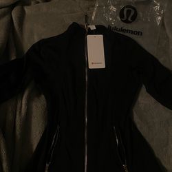 Size 4 lululemon