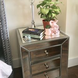 MIRRORED NIGHTSTAND(S)