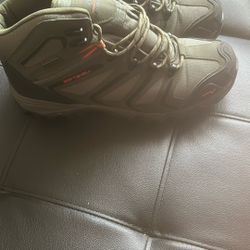 Bread New Soft shell Water Proof boots North V8