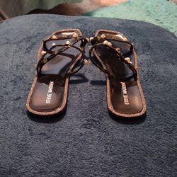 Women's Steve Madden Black Jellah Stud And Pearls..Size 8