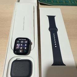Apple Watch 9 41cm GPS with original sealed wrist band