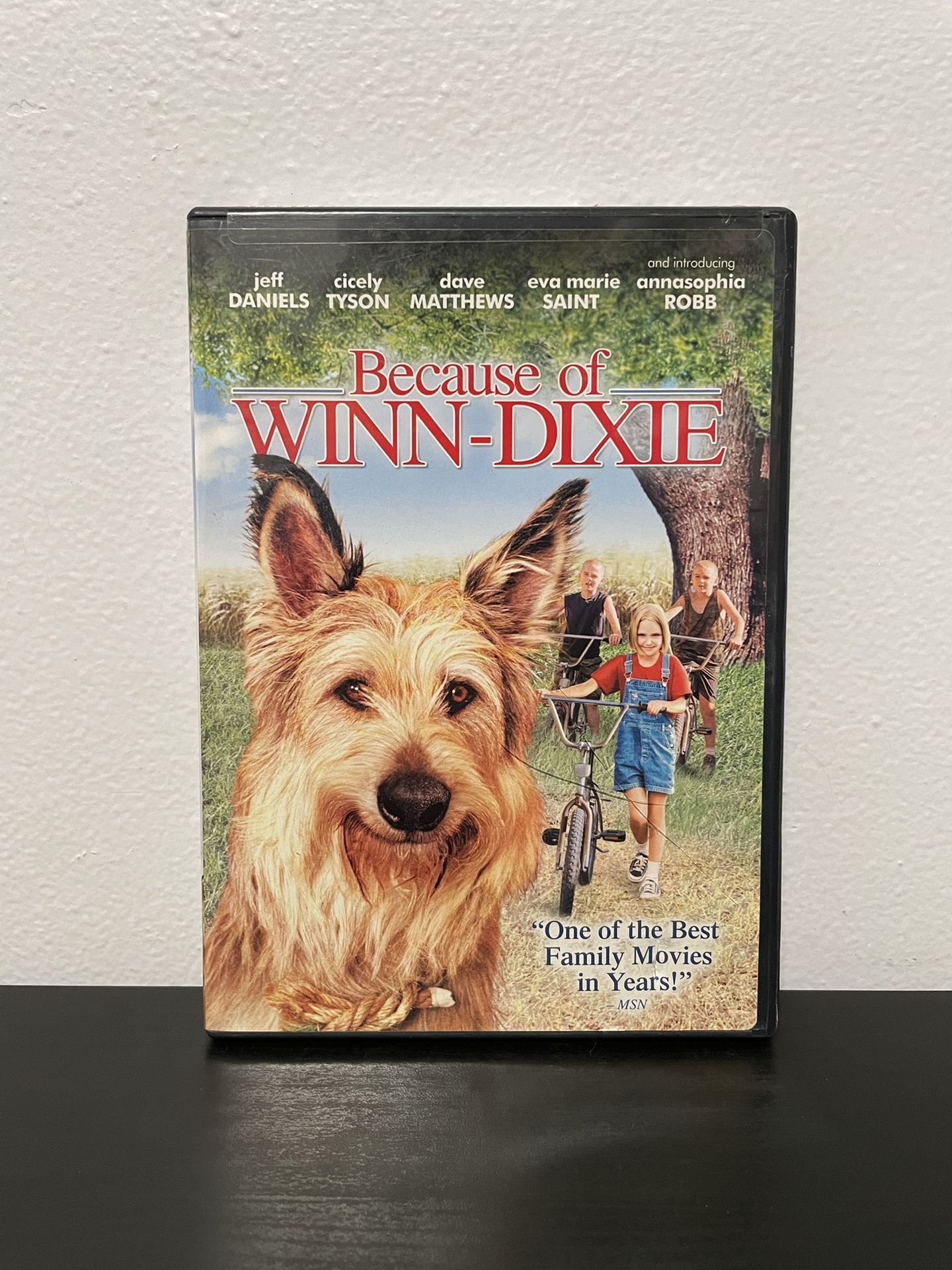 Because Of Winn-Dixie DVD Movie Full + Widescreen Jeff Daniels Dog 2005