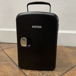 Compact Refrigerator, Portable Mini Fridge