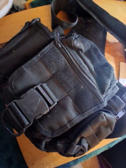 UTG Tactical Messenger Bag