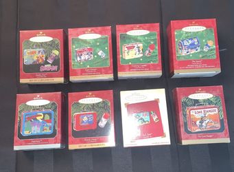 Lot of 8 Hallmark Keepsake Ornaments Mini  Lunch Boxes