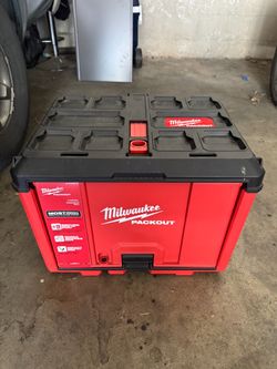 Milwaukee PACKOUT Modular Storage Cabinet