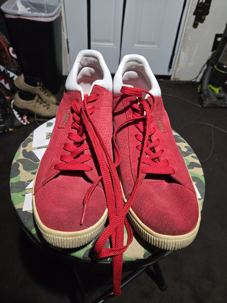 PUMA Stepper Breakpoint Ribbon Red Men's Size 10.5 Women's Size 12 Good Condition