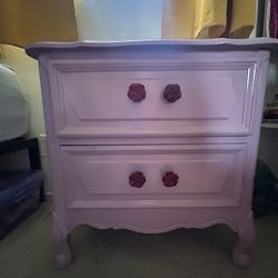 Lilac Two Door Dresser with Rose Handles💜💜🪻