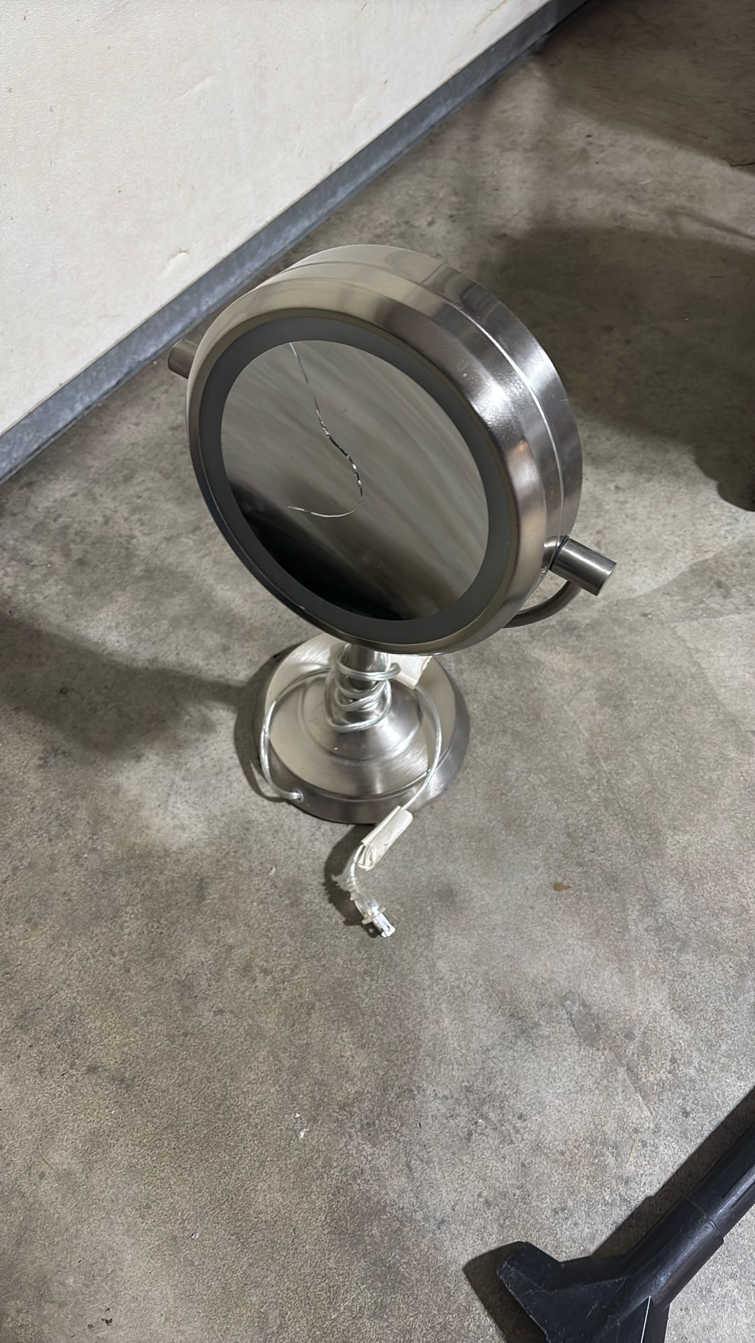 Counter Top Vanity Mirror